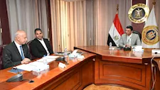 وزير الصناعة يبحث مع شركة أونا إلكتريك تعميق وتطوير التصنيع المحلي