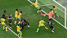 "بهدف قاتل".. منتخب كندا يضمن التأهل لدور الـ16 بالمونديال بالفوز على جنوب أفريقيا