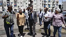 القمامة في كل مكان.. محافظ بورسعيد يوقع غرامة 900 ألف جنيه على شركة النظافة 