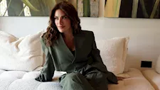 ببدلة أنيقة.. صبا مبارك تتألق في أحدث ظهور والجمهور: "وحشتينا يا إلهام"