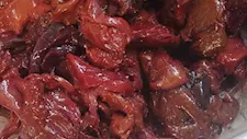ضبط كميات من الكبدة والدجاج الفاسد داخل مطاعم ببورسعيد
