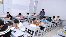 معلم لغة عربية: امتحان الشهادة الإعدادية بالجيزة جاء في مستوى الطالب المتوسط 