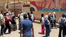 أسئلة سهلة.. سعادة بين طلاب الإعدادية بعد امتحان التربية الدينية بكفر الشيخ - صور 