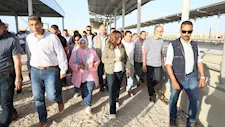 وزيرة التنمية ومحافظ البحر الأحمر يتفقدان المجزر الآلي الجديد بالغردقة