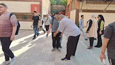 14 صورة.. تفتيش مشدد لطلاب الشهادة الإعدادية والثانوية الأزهرية قبل دخول اللجان