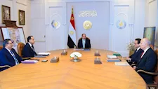 السيسي يوافق على مقترح لتحسين أجور العاملين بهيئة الإسعاف