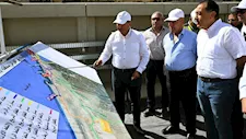 رئيس الوزراء ووزير النقل يستقلان عربة بالمرحلة الأولى لمترو الإسكندرية