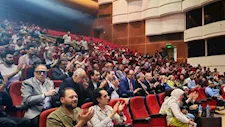 بحصور ياسر جلال.. 15 صورة من عرض مسرحية "الدحديرة" لطلاب حقوق العاصمة