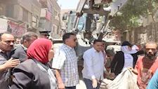 بالصور- محافظ القليوبية يقود حملة كبرى لإزالة سوق بهتيم العشوائي 