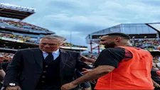 أبرزهم أنشيلوتي ورافينيا.. 15 صورة لمحمد صلاح مع نجوم البرازيل