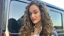 نور إيهاب تعلن وفاة جدها وتكشف موعد ومكان صلاة الجنازة
