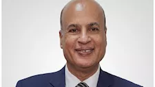بعد تعيينه وكيلاً لحقوق عين شمس للطلاب.. تعرف على الدكتور محمد الشافعي 