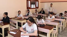 بدء امتحان اللغة الأجنبية لطلاب الشهادة الإعدادية بالجيزة