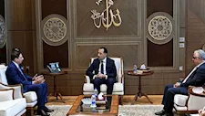 مدبولي يبحث مع مجموعة موانئ دبي العالمية التوسع في استثمارات قناة السويس