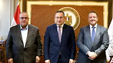 وزير التعليم العالي يبحث مع نقيب المهندسين دعم الابتكار وسوق العمل