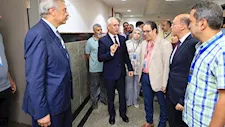 بطاقة 84 سريرًا.. رئيس جامعة المنيا يفتتح السكن الفندقي للأطباء 
