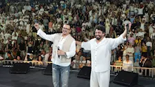 بينهم محمد فؤاد.. افتتاح مهرجان المسرح الروماني مع نجوم التسعينيات