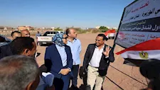 30 غرفة ومول تجاري.. محافظ الوادي الجديد تتابع إنشاء أول فندق سياحي في بلاط- صور