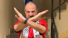 بقميص منتخب مصر ووشاح فلسطين.. خالد الصاوي يدعم حسام حسن