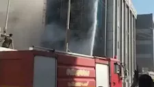 السيطرة على حريق داخل مخزن بالحي الأول في العبور 