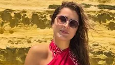 عائشة بن أحمد في البحر وسارة بركة في الجيم .. لقطات لنجوم الفن خلال 24 ساعة