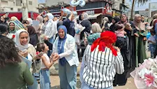 طبل وزغاريد وبلالين.. فرحة طلاب الثانوية العامة بالقليوبية بانتهاء الإمتحانات -صور
