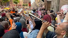 طالبات الثانوية العامة بكفر الشيخ يحتفلن بانتهاء الامتحانات بالمزمار البلدي -فيديو وصور