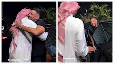 بالصور- محمد حماقي يصل السعودية استعدادا لحفل جدة