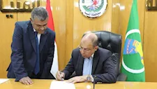بحد أدنى 270 درجة.. محافظ المنيا يعتمد تنسيق القبول بمدارس التمريض 