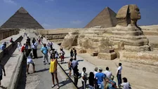 تأشيرة QR Code و500 ألف غرفة.. كيف تستعد مصر لاستقبال 30 مليون سائح؟