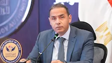 إسلام عزام يصدر قرارًا بتطوير وثيقة التأمين لتشمل الفصل التعسفي بقيمة تصل لـ 100 ألف جنيه
