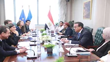 مصر وفرنسا تبحثان توسيع التعاون الصحي ودعم علاج مصابي غزة