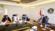 التخطيط تبحث مع البنك الدولي مستجدات تنفيذ آلية ضمان تمويل البنية التحتية بالعملة المحلية 