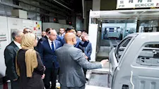بالصور.. وزيرا الصناعة والاستثمار يتفقدان مصنع جنرال موتورز مصر للسيارات