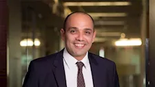هاشم عبد الحكيم يقود عمليات البنك الأوروبي للإعمار في الأردن والعراق ولبنان والضفة الغربية وغزة بداية من سبتمبر