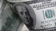 تراجع في 3 بنوك.. سعر الدولار مقابل الجنيه ببداية تعاملات الأربعاء