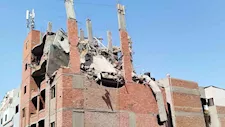الإنقاذ البري يبحث عن ضحايا..  انهيار 3 طوابق بعقار مخالف فى الدقهلية -صور 