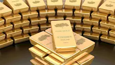 سعر الذهب العالمي يتراجع بأكثر من 1% خلال تعاملات اليوم