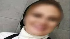 تمهيدًا لبدء التحقيق معها.. وصول المتهمة بقتل والدتها لمديرية أمن الإسكندرية
