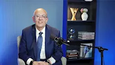 حاتم الجبلي يجيب عن السؤال الصعب: هل كان يتلقى وزراء نظيف أوامر من جمال مبارك؟ - (فيديو)