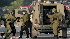استعدادا لهدم منزلين.. جيش الاحتلال يعتقل 13 فلسطينيا في نابلس