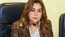 حملات مكثفة في 4 أحياء بالقاهرة.. رفع إشغالات وغلق 32 محلًا مخالفًا