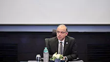 وزير الاستثمار يلتقي مجموعة موانئ دبي للمجالس التصديرية لبحث التعاون المشترك 
