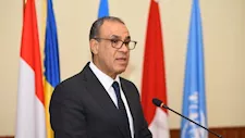 وزير الخارجية يبحث مع نظيره الكويتي تطورات الأوضاع الإقليمية 