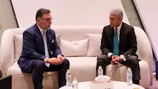 وزير السياحة يبحث مع نائب رئيس وزراء البوسنة تعزيز التعاون السياحي