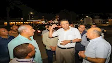 تمهيدًا لإنشاء ممشى حضاري.. محافظ جنوب سيناء يتفقد شارع المنشية بالطور (صور)