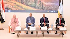 وزير العمل يسلم 250 عقد عمل للشباب وذوي الهمم في الإسكندرية - صور