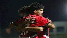  منتخب الشباب يحتفل بنجاح لاعبيه في الثانوية العامة (فيديو)