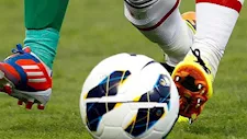 التحقيق في بلاغ لاعب كرة شهير اتهم طليقته بمنعه من استلام مقتنياته الرياضية