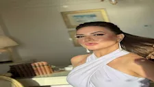ريهام عبد الغفور تتألق بفستان أبيض شبكي.. ما سر اللوك؟